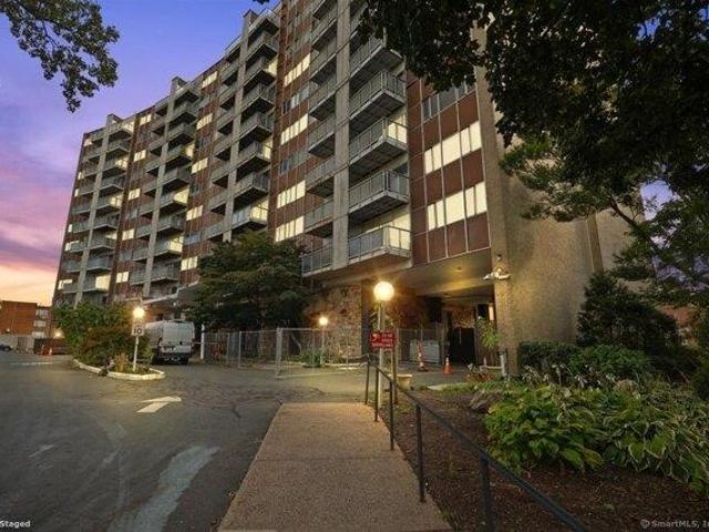 2 bedroom, Hartford CT 06105 104407948