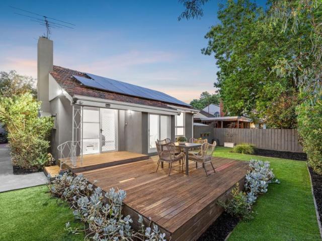 2 Bedroom House Heidelberg West VIC 102764198