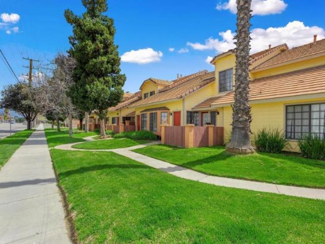 2 bedroom, Hemet CA 92543 106166759