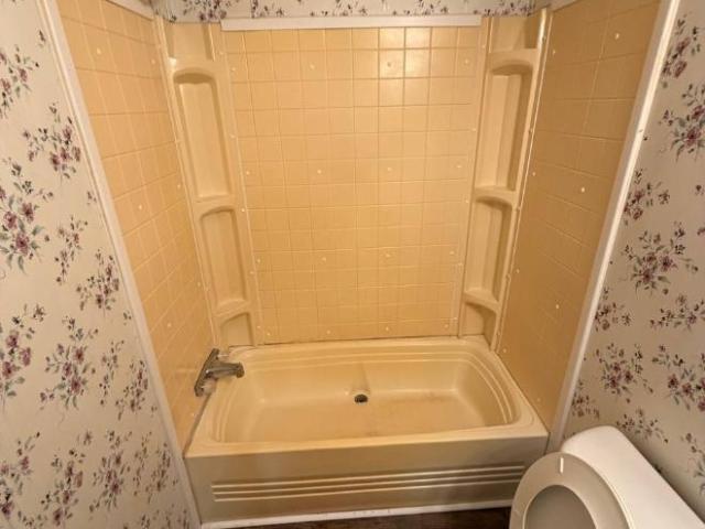 2 bedroom, Henderson NC 27537 106219392