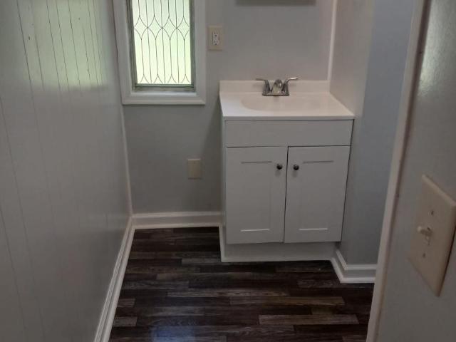 2 bedroom, Hickory NC 28602 105837399