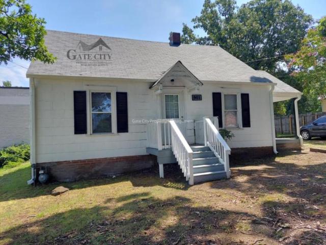 2 bedroom, High Point NC 27260 104999261