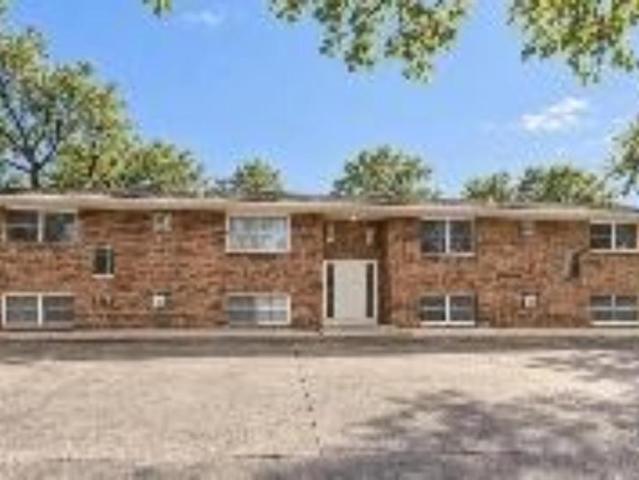 2 bedroom, Highland IL 62249 105848403