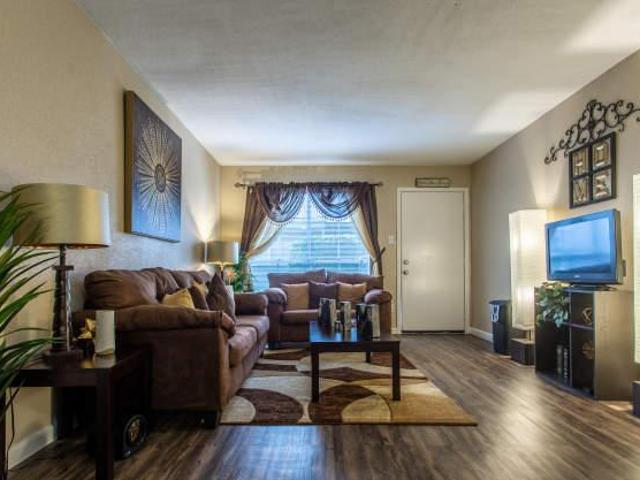 2 bedroom, Humble TX 77396 105245437