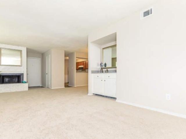 2 bedroom, Hurst TX 76053 105854344