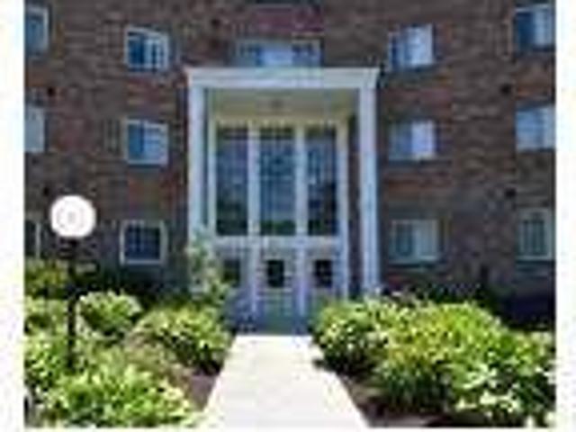 2 bedroom in Chagrin Falls OH 44022