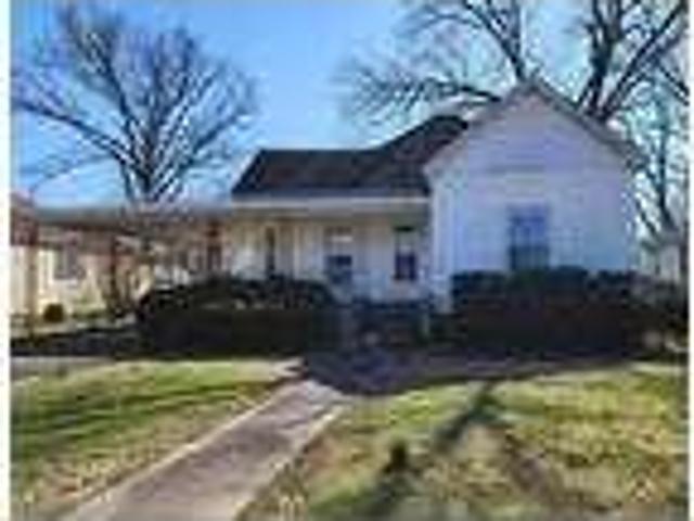2 bedroom in Chaffee MO 63740