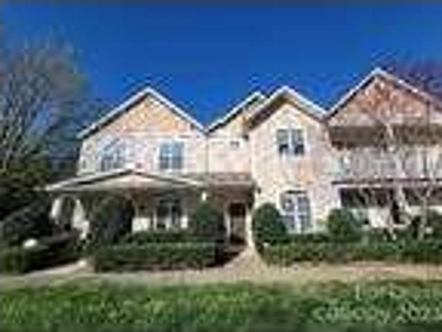 2 bedroom in Charlotte NC 28277