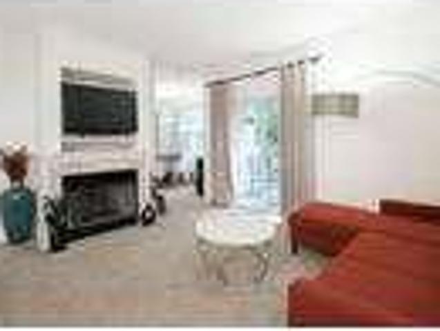 2 bedroom in Cumberland RI 02864