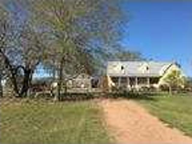 2 bedroom in Brenham Texas 77833
