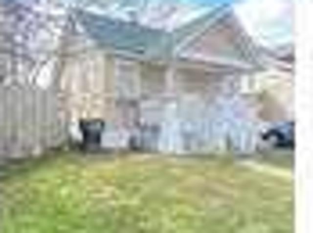 2 bedroom in Detroit Michigan 48228