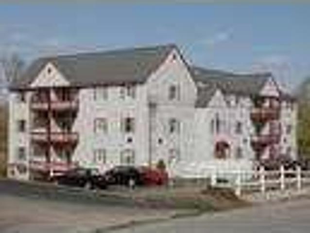 2 bedroom in Derry NH 03038