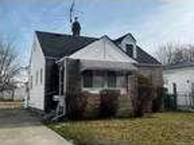2 bedroom in Eastpointe MI 48021