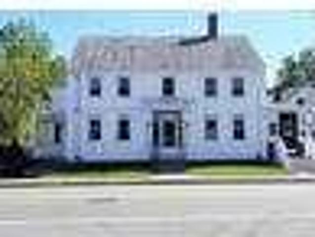 2 bedroom in Exeter New Hampshire 03833