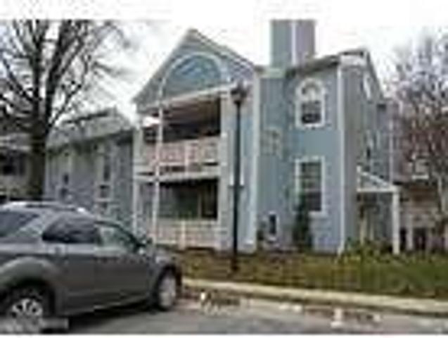 2 bedroom in Falls Church VA 22042