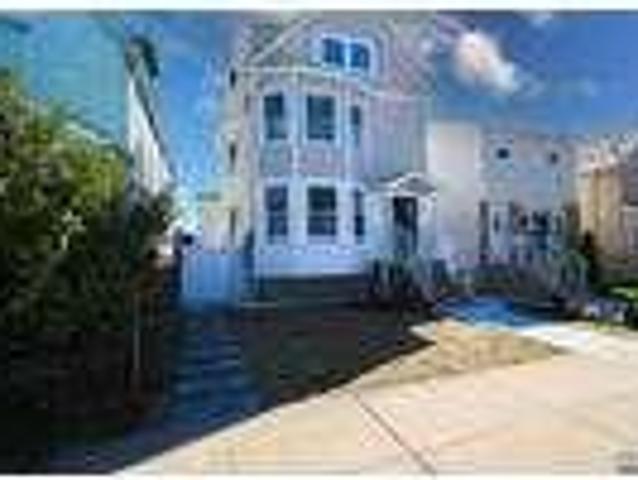 2 bedroom in Kearny New Jersey 07032