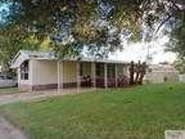 2 bedroom in Harlingen Texas 78552