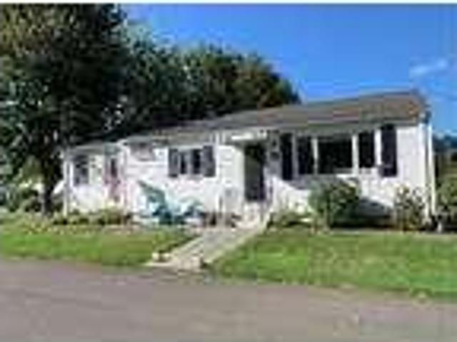 2 bedroom in Old Lyme Connecticut 06371