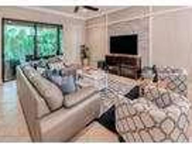 2 bedroom in Naples Florida 34109