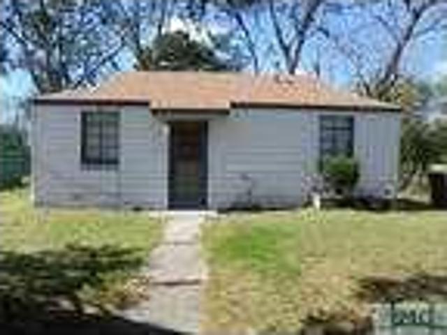 2 bedroom in Savannah GA 31415