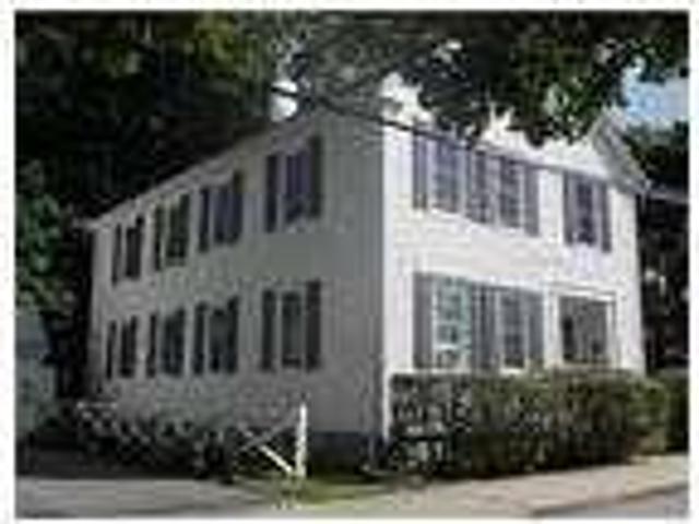 2 bedroom in Plymouth MA 02360