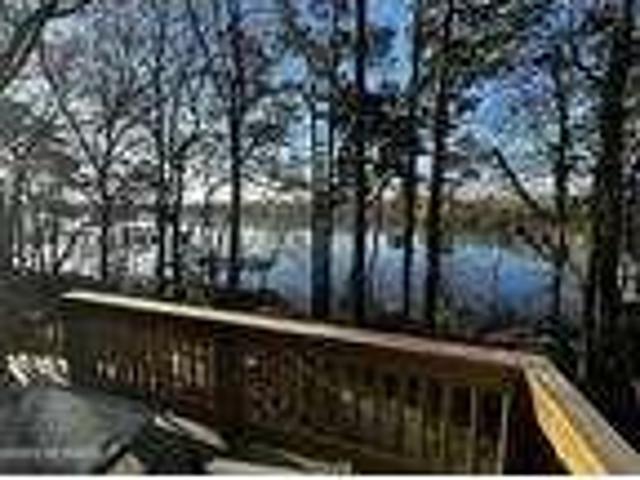 2 bedroom in Rocky Point NC 28457
