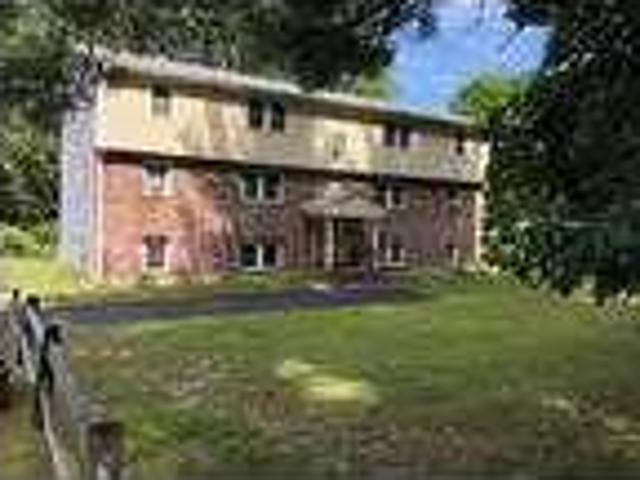 2 bedroom in Townsend Massachusetts 01469