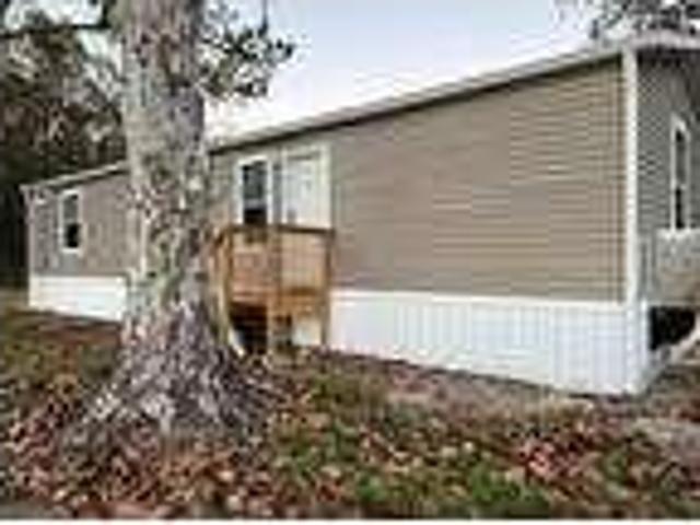 2 bedroom in Zephyrhills FL 33540