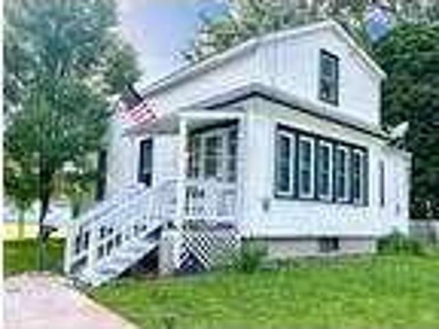 2 bedroom in Zilwaukee Michigan 48604
