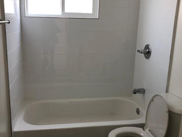 2 bedroom, Inglewood CA 90302 104738767