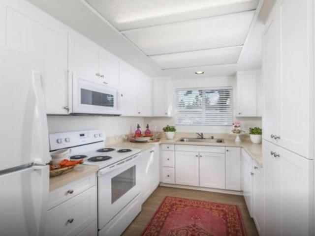 2 bedroom, Irvine CA 92606 104980691