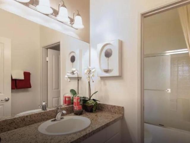 2 bedroom, Irvine CA 92602 LS104980850