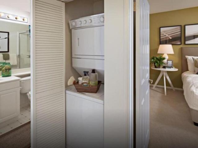 2 bedroom, Irvine CA 92602 102173562