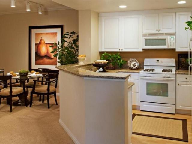 2 bedroom, Irvine CA 92603 104924980