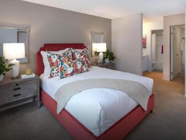 2 bedroom, Irvine CA 92614 104980788