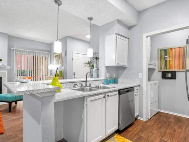 2 bedroom, Irving TX 75038 103319647