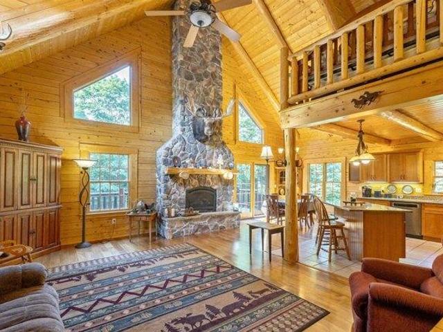 2 bedroom, Irasburg VT 05845 104687702