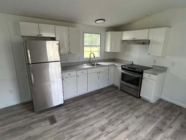 2 bedroom, Jacksonville NC 28540 LS105779308