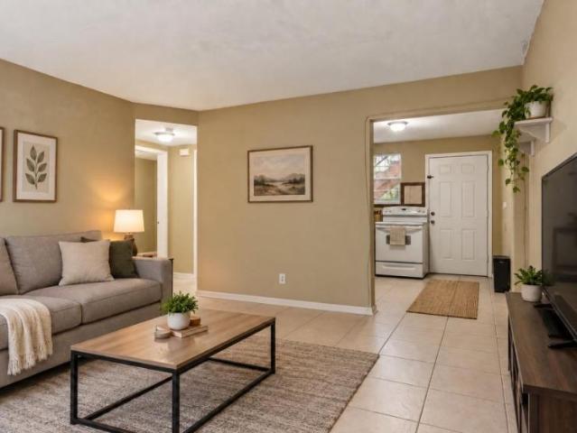 2 bedroom, Jacksonville FL 32218 105989141