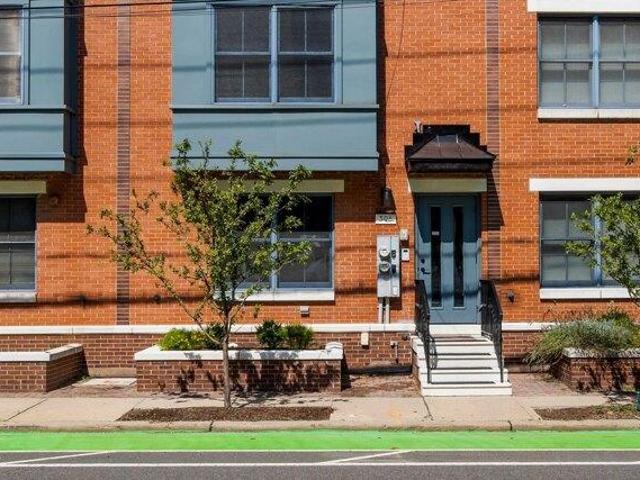 2 bedroom, Jersey City NJ 07302 104852350