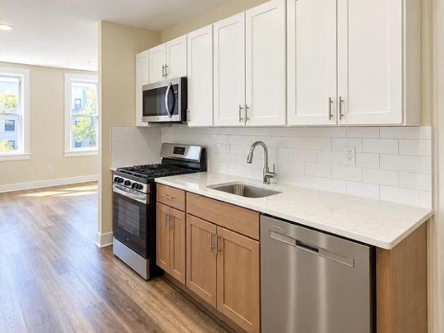 2 bedroom, Jersey City NJ 07305 106132828