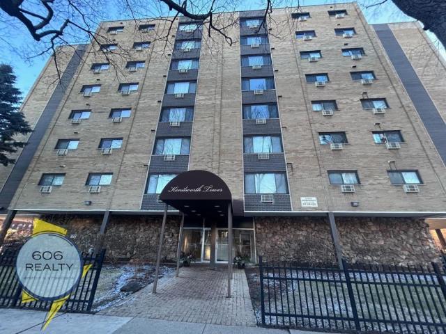 2 bedroom, Oak Park IL 60301 105189505