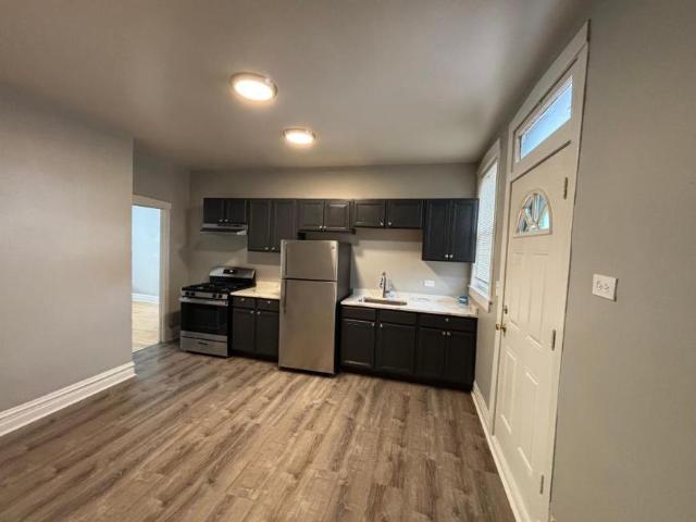 2 bedroom, Oak Park IL 60304 LS105619672