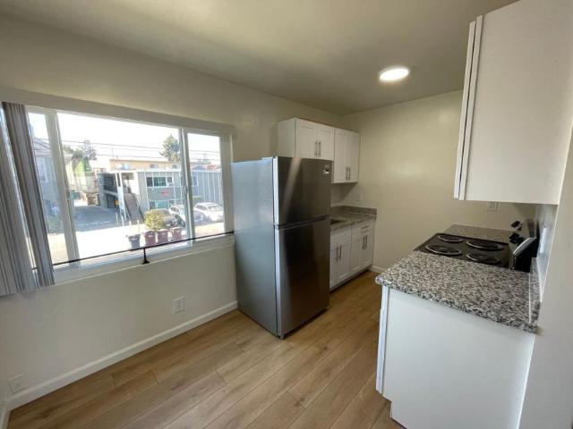 2 bedroom, Oakland CA 94606 105671773