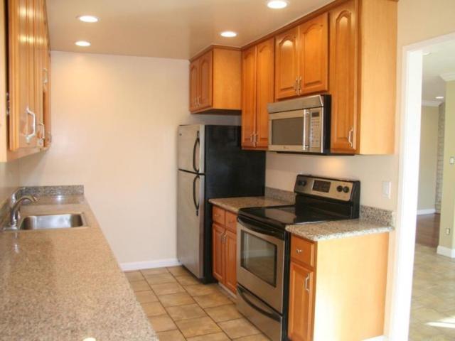 2 bedroom, Oakland CA 94611 LS105392024