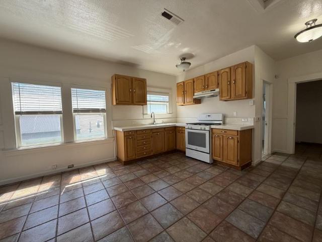 2 bedroom, Oakland CA 94621 LS103899165