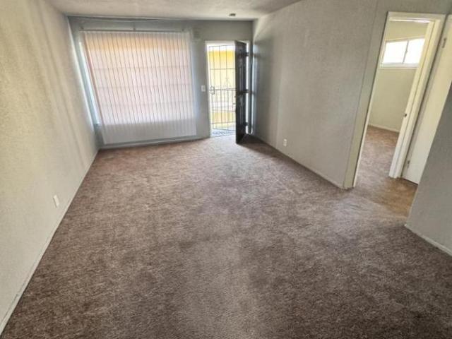 2 bedroom, Oakland CA 94621 LS105457459