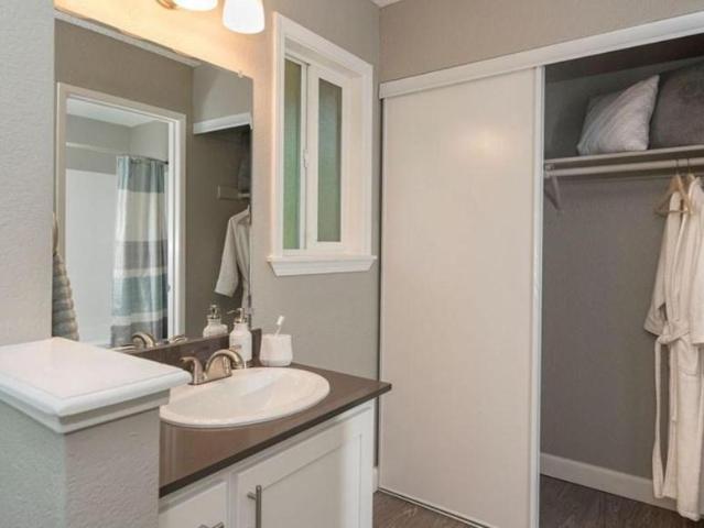 2 bedroom, Orangevale CA 95662 LS102989698