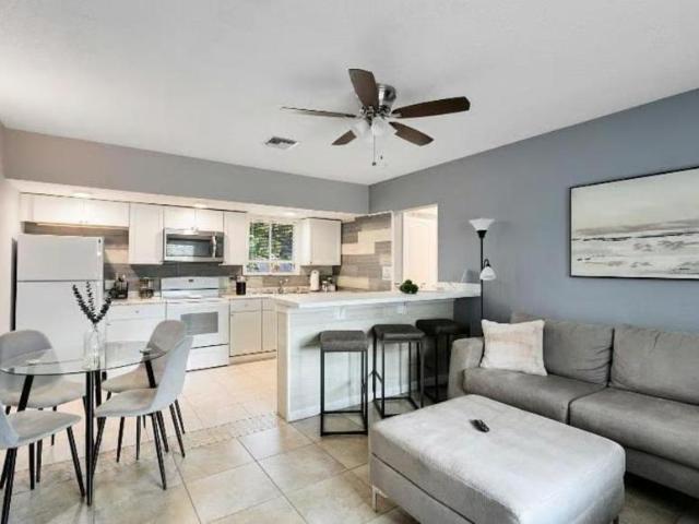 2 bedroom, Orlando FL 32806 105522755
