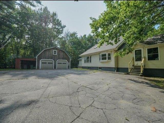 2 bedroom, Orrington ME 04474 105827542